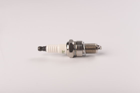 satın al BPR6E BPR6ES11 W20TT W20EPR-U RN9YC 0242235663 için alternatif otomotiv kıvılcım fişek Çevrimiçi üretim