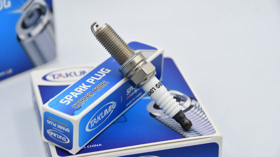 satın al Honda Toyota BMW VW SEAT Ford için Ünlü Otomatik Bujiler K6RTC (BKR6E) Çevrimiçi üretim