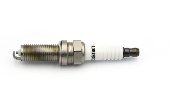 Otomobiller Ateşleme Orijinal İridyum Platin Buji Meşale LD7RTIP NGK ILKAR7B11/SILZKAR7B/ILK