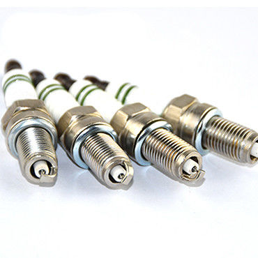 Şampiyon RC12YC Z8YC FK20PR FXE20HE Otomatik Çakma Plug Denso PK20PR-U SK20PR Audi BMW Benz için VK20PR Araba Plug