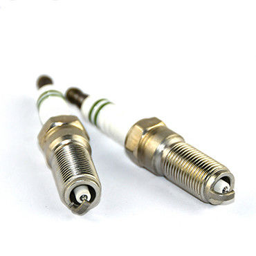 İridium kıvılcım fişekleri M14*1.25 Toyota Infiniti Mazda Subaru için 90919-01233 90919-01253