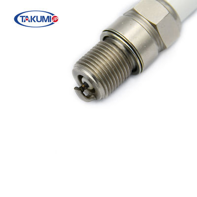 RB75WPCC 20,6 mm'lik erişim ve ısı aralığı 77 ile kıvılcım fişek değiştirme