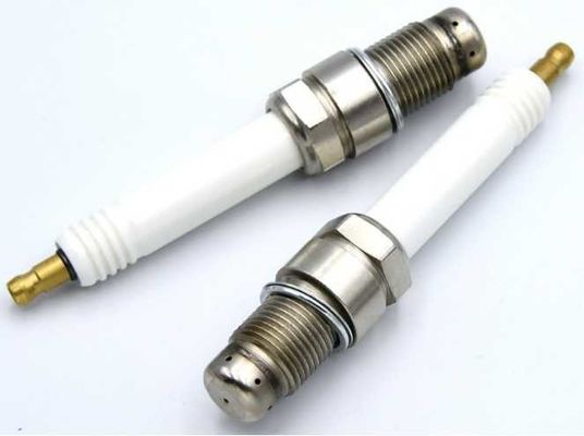 R6GC1-77M Hgm 560, MTU X52404500062 için Yüksek Performanslı Buji